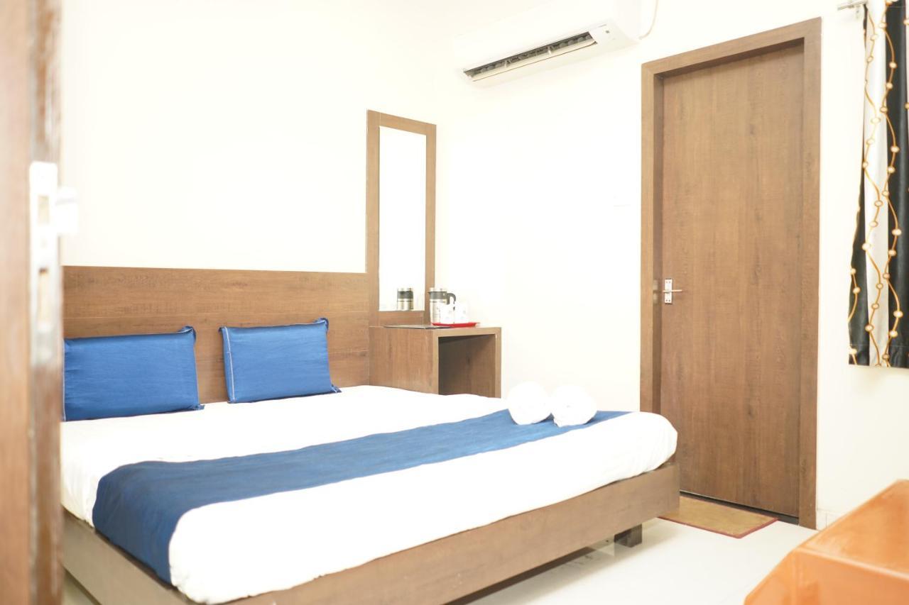 Hotel Satyug Ujjain Exterior foto