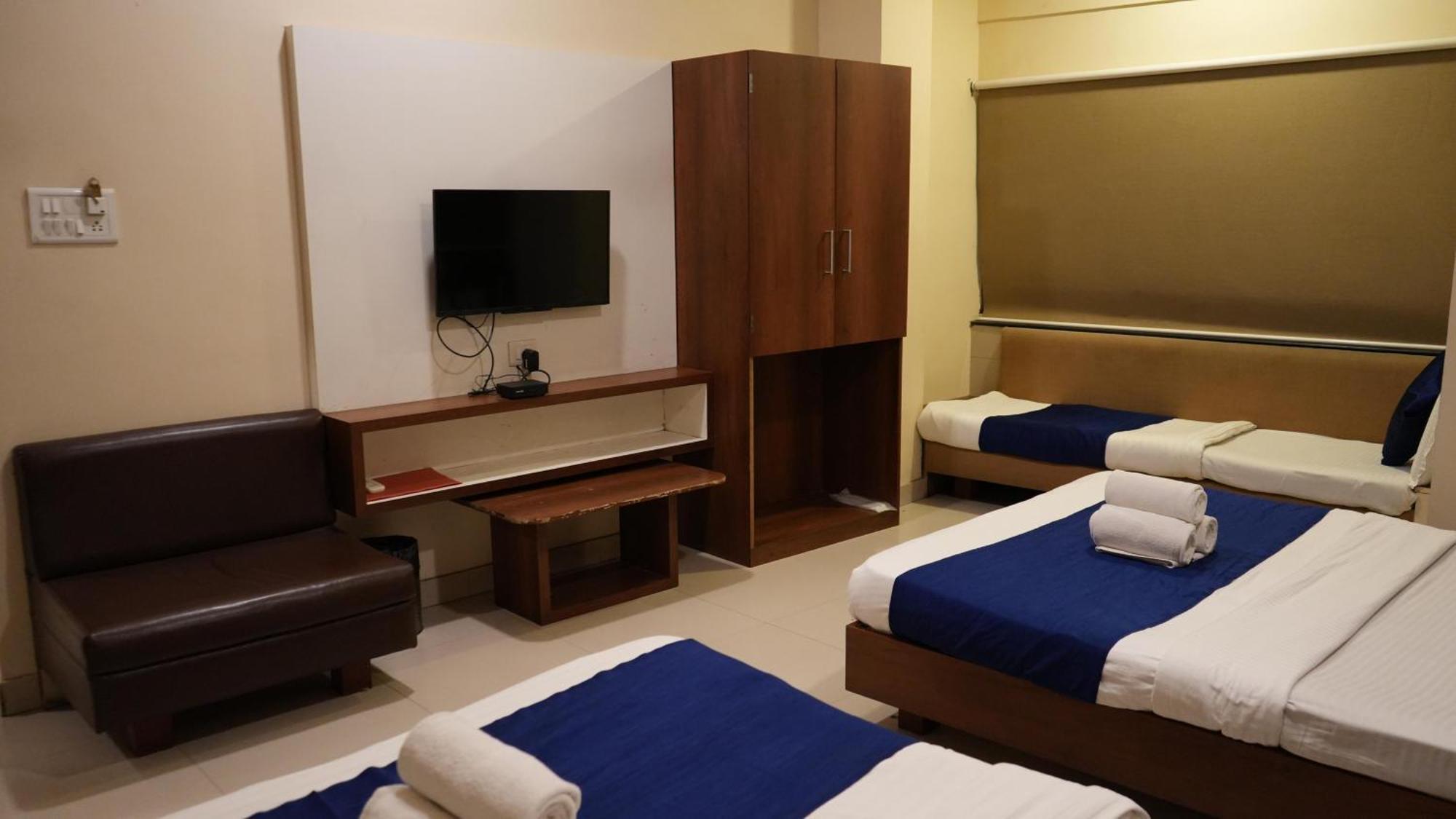 Hotel Satyug Ujjain Exterior foto